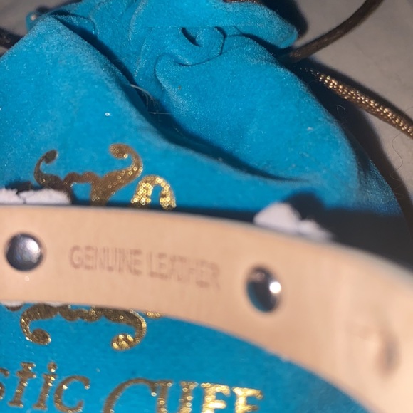 Bracelet - Picture 3 of 3